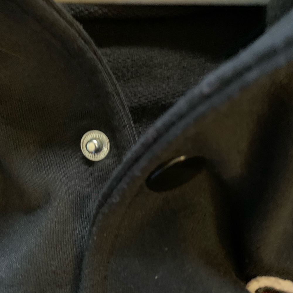 B button jacket - Picture 5 of 5